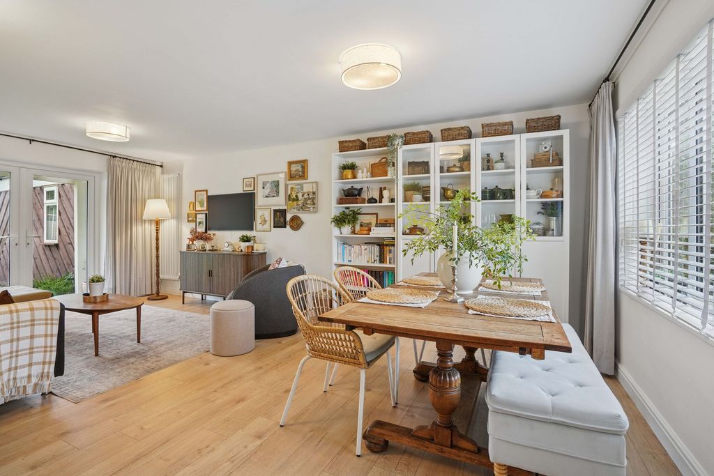 Property photo 2 of 25 Reception Room