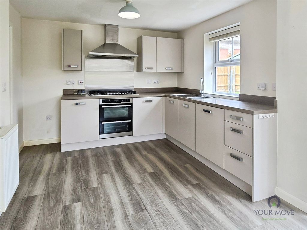 Property photo 3 of 19 Dining Kiotchen