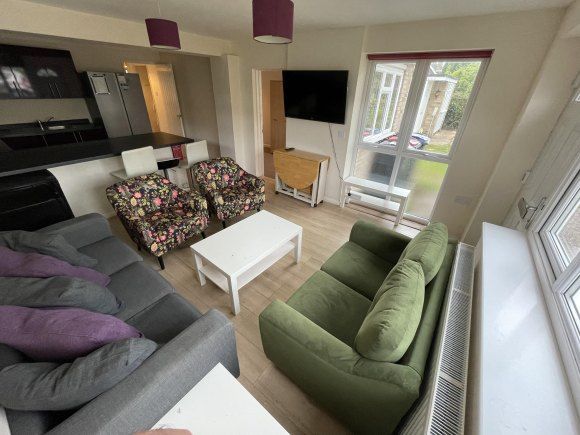 Property photo 1 of 19 Lounge 2.Jpg