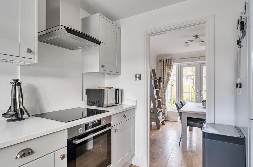 Property photo 3 of 22