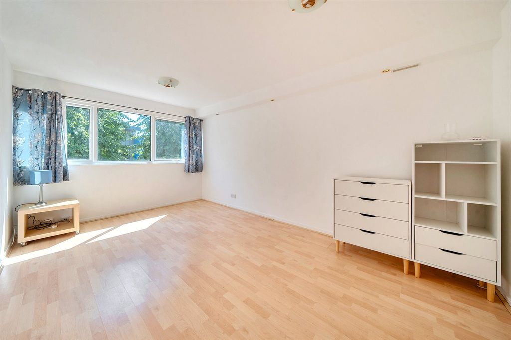 Property photo 2 of 16 Picture No. 16