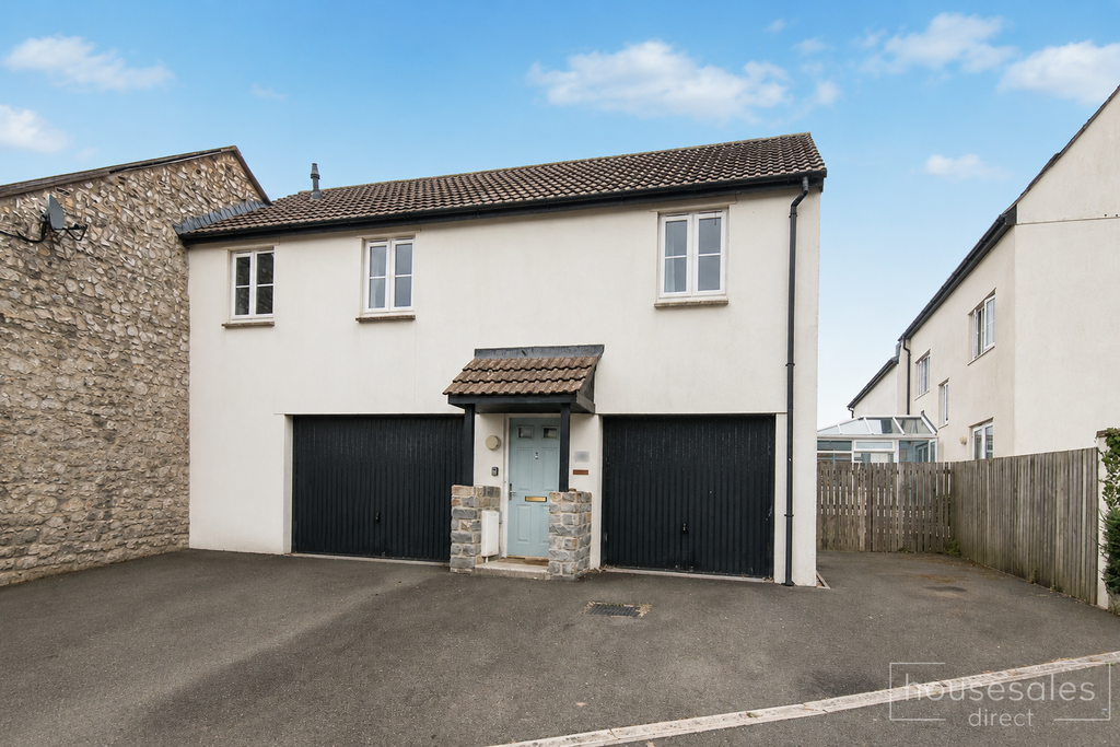 Property photo 1 of 8