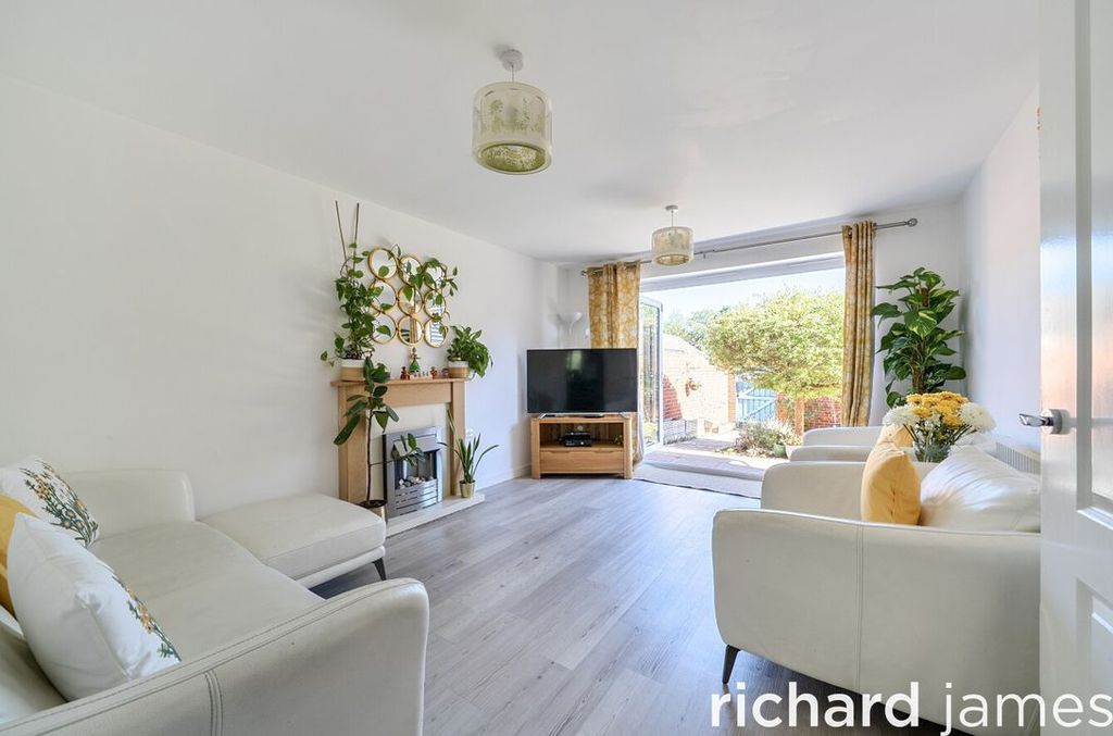 Property photo 2 of 13 d1F434cc096341Eea486F3E6300Ebf23