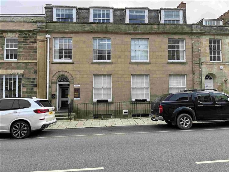 Property photo 1 of 9