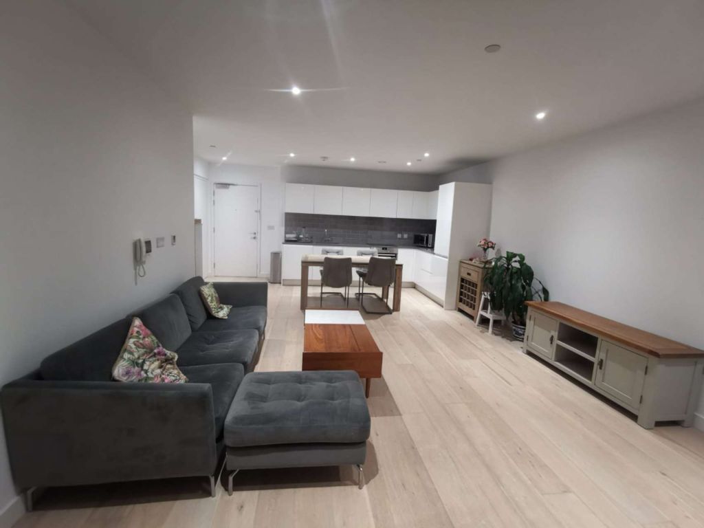 Property photo 1 of 6