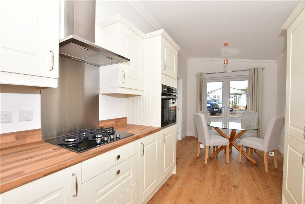 Property photo 1 of 8 Kitchen Diner