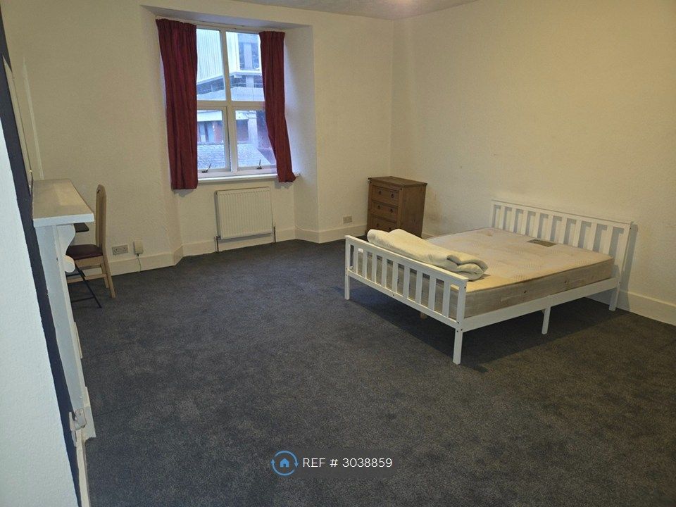 Property photo 1 of 2