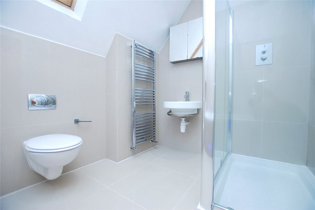 Property photo 3 of 10 Picture No. 21