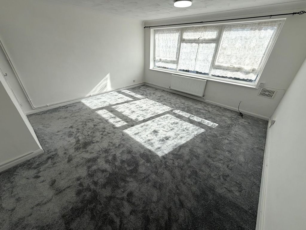 Property photo 2 of 14 Reception Room