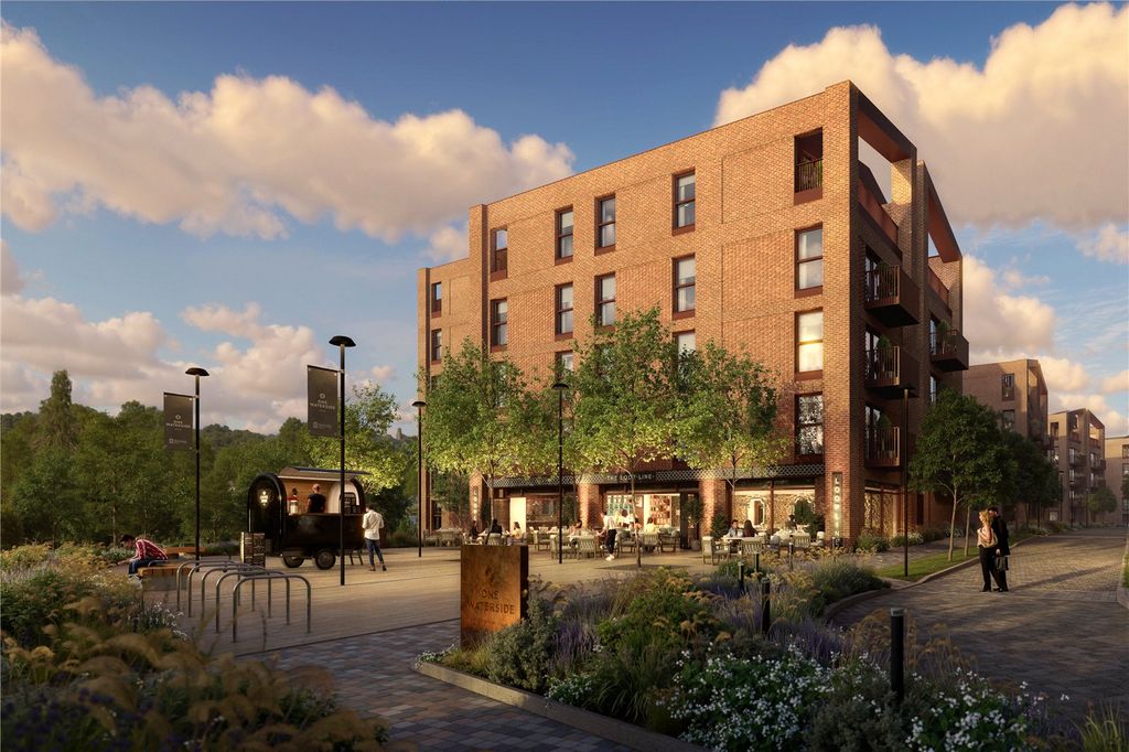 Property photo 1 of 11 One Waterside