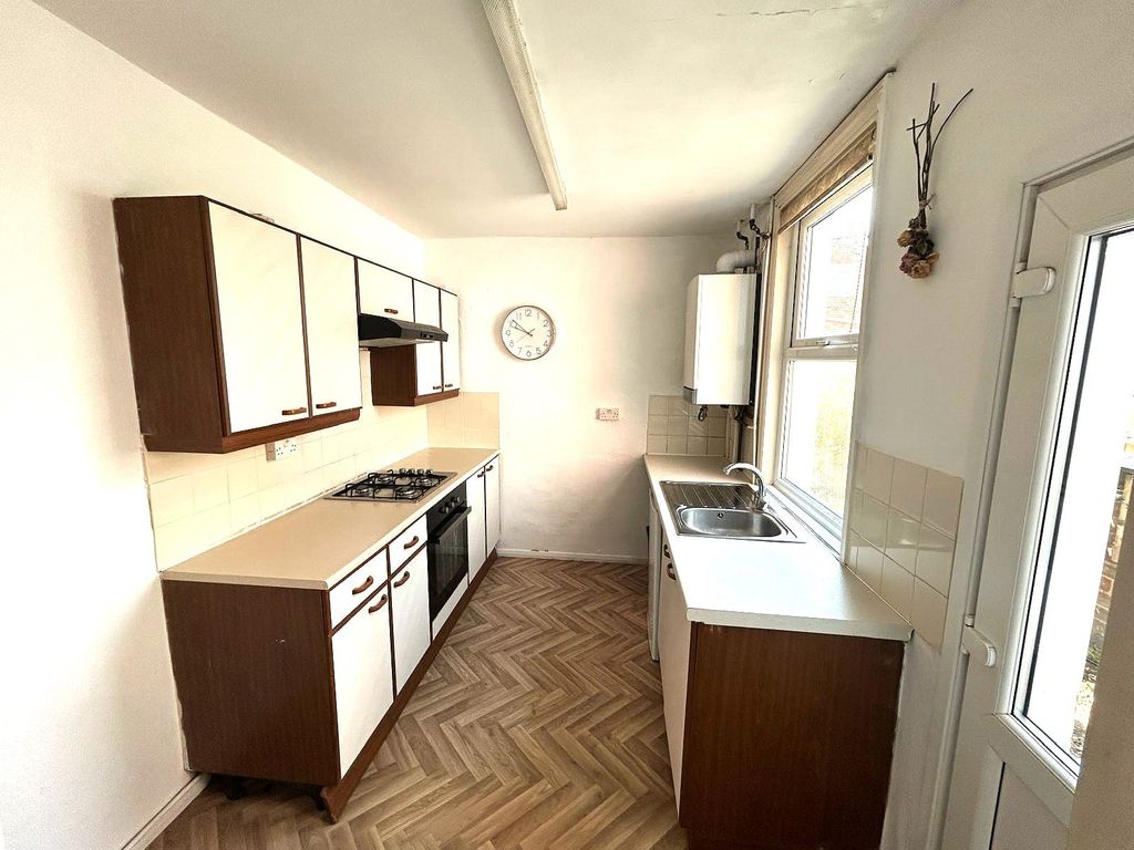 Property photo 3 of 11 Picture No. 08