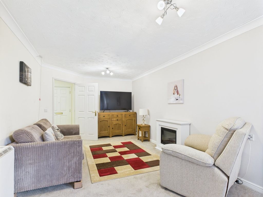 Property photo 2 of 11