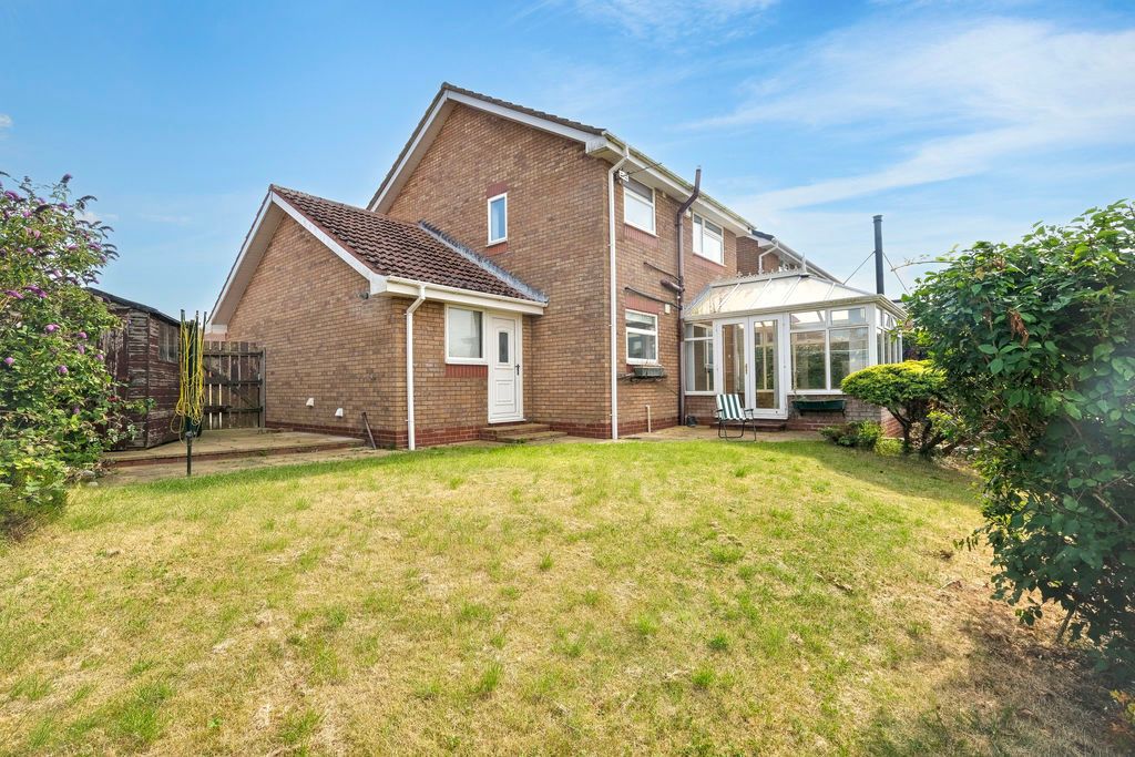 Property photo 2 of 19 Photo 16