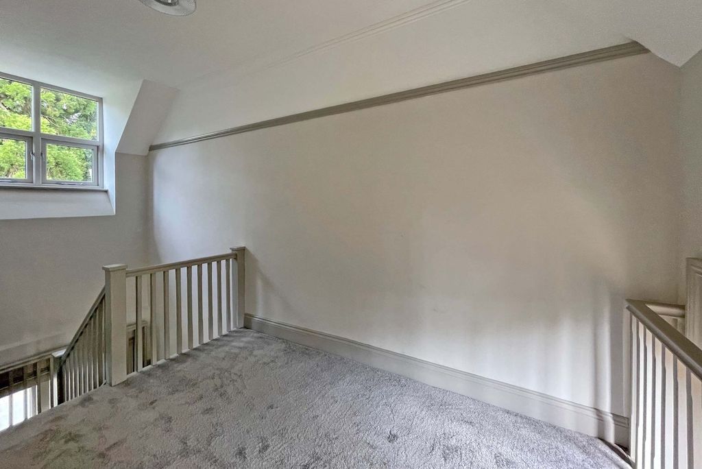 Additional image 9 of 2 bed flat to rentRipon HG4