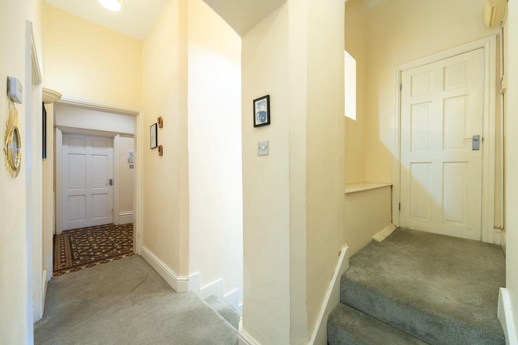 Additional image 20 of 3 bed flat for saleLenton Avenue, The Park NG7