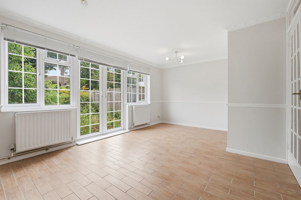 Property photo 2 of 22