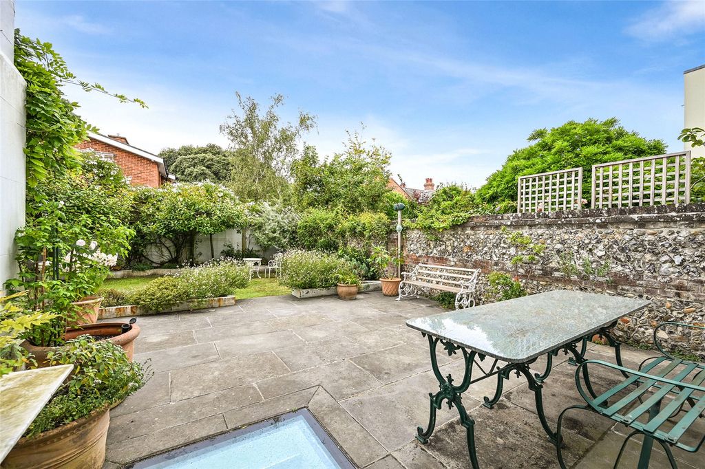 Property photo 2 of 19 Rear Garden