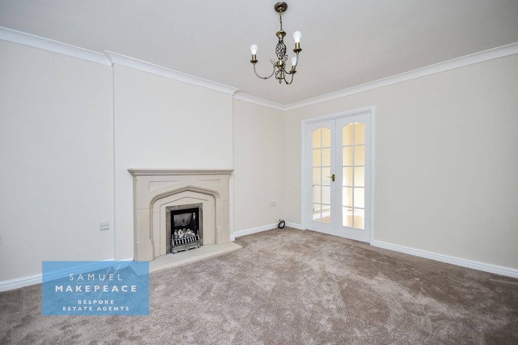 Property photo 3 of 17 Hys (3)