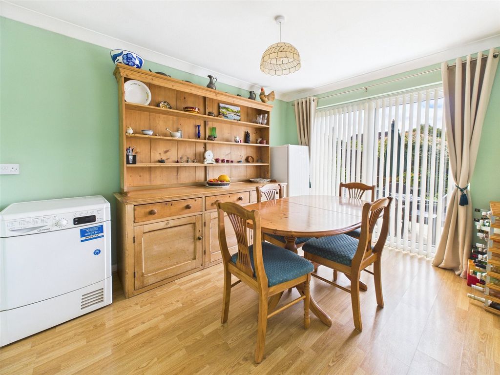 Property photo 3 of 13 Picture No. 14