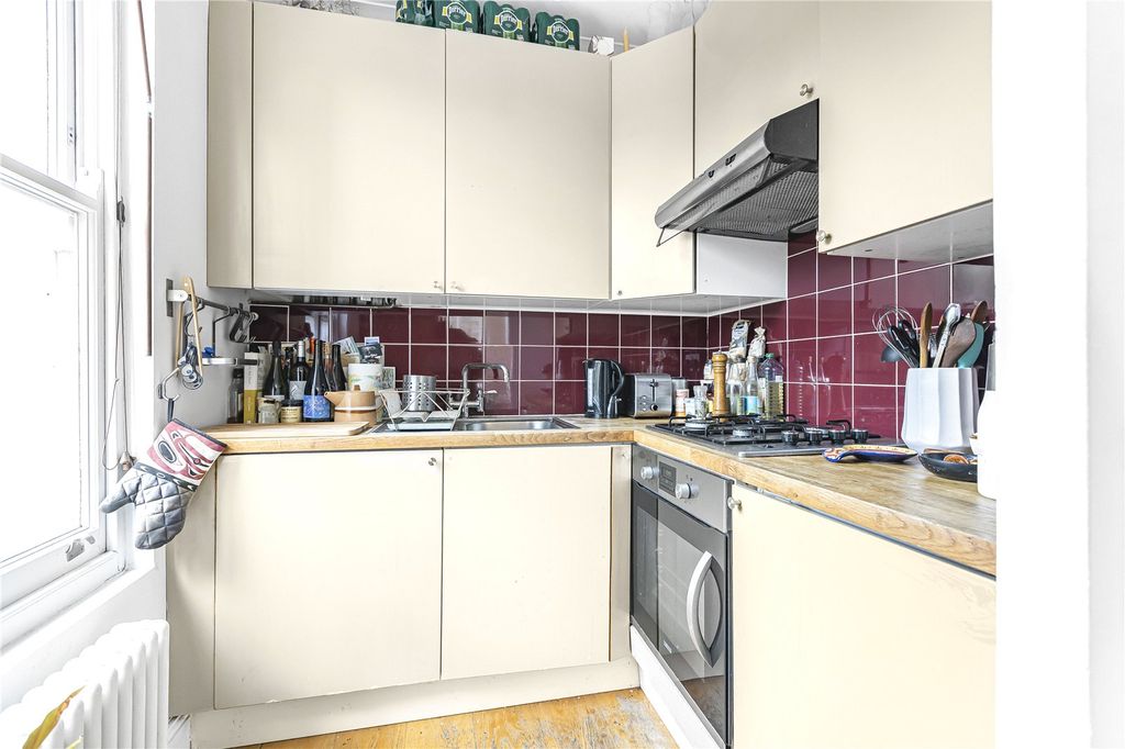 Property photo 2 of 13 Kitchen