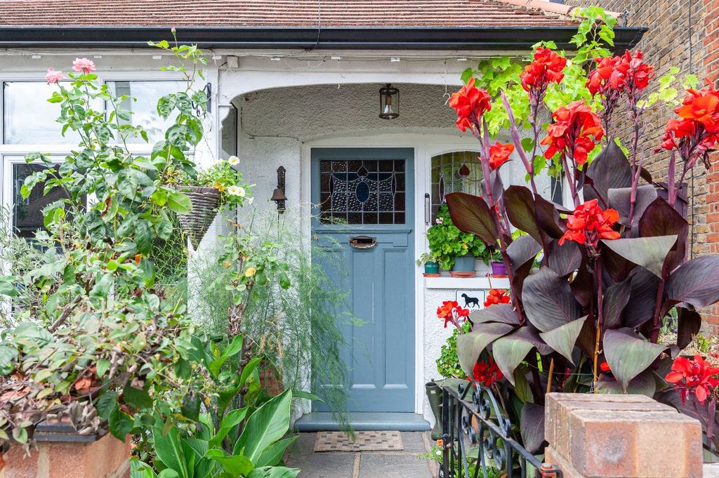 Property photo 3 of 11