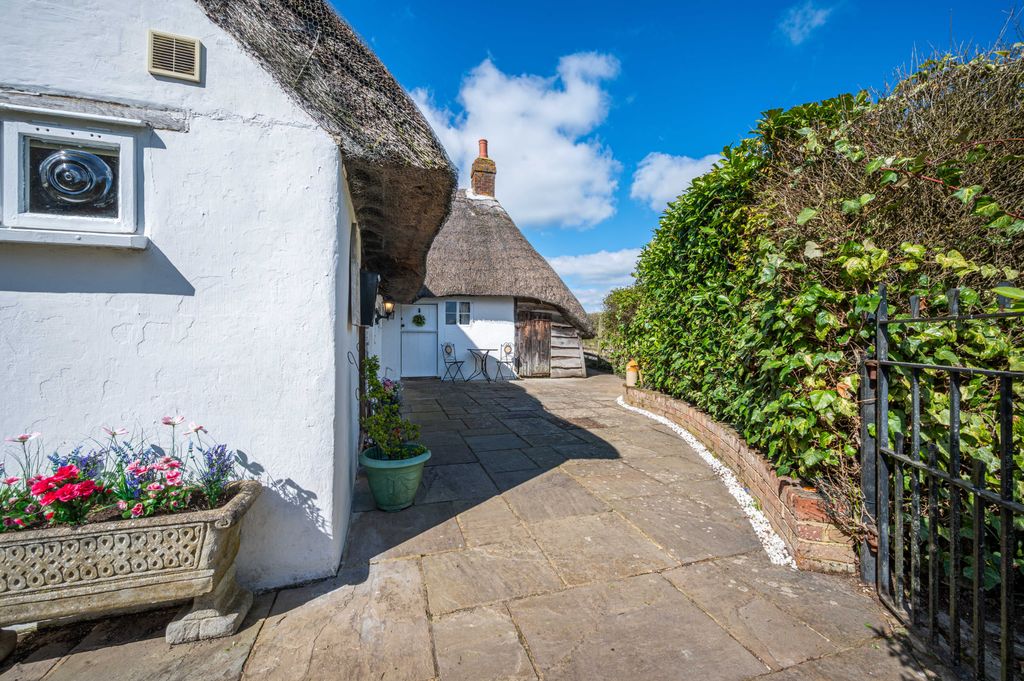 Additional image 21 of 2 bed cottage for saleBishopsland Lane, Dunsden RG4