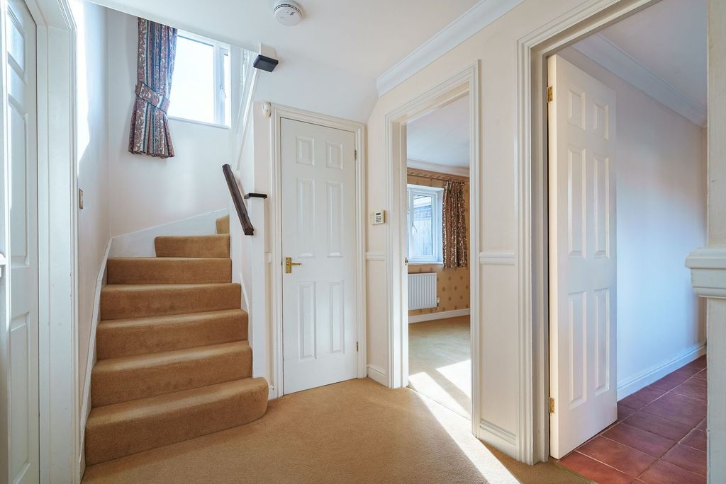 Property photo 2 of 22