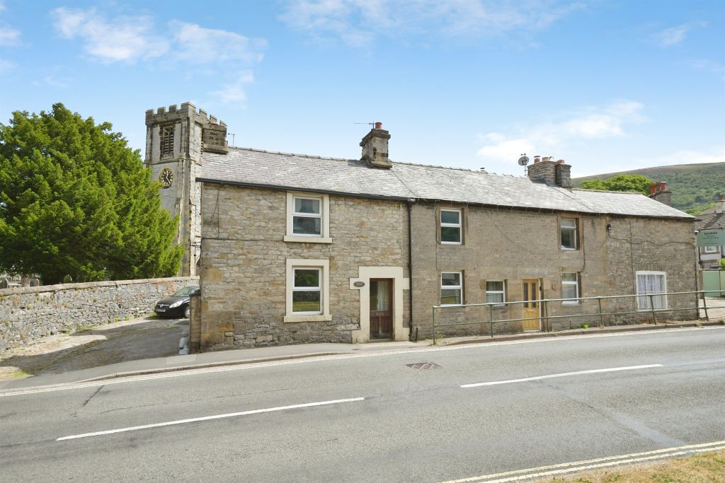 Property photo 1 of 18