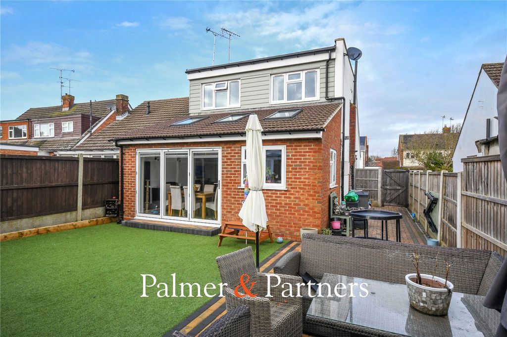 Property photo 3 of 21 Picture No. 06