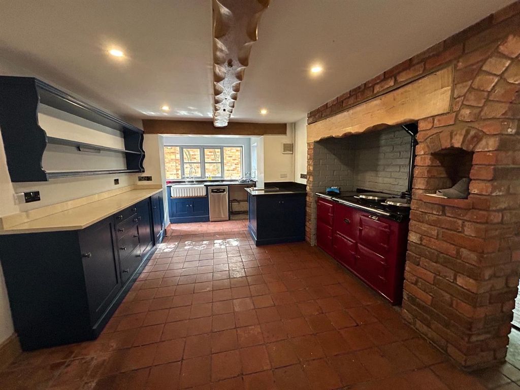 Property photo 3 of 26 0922c793-9F7E-42Af-9475-97Dbfb61Df1d.Jpg