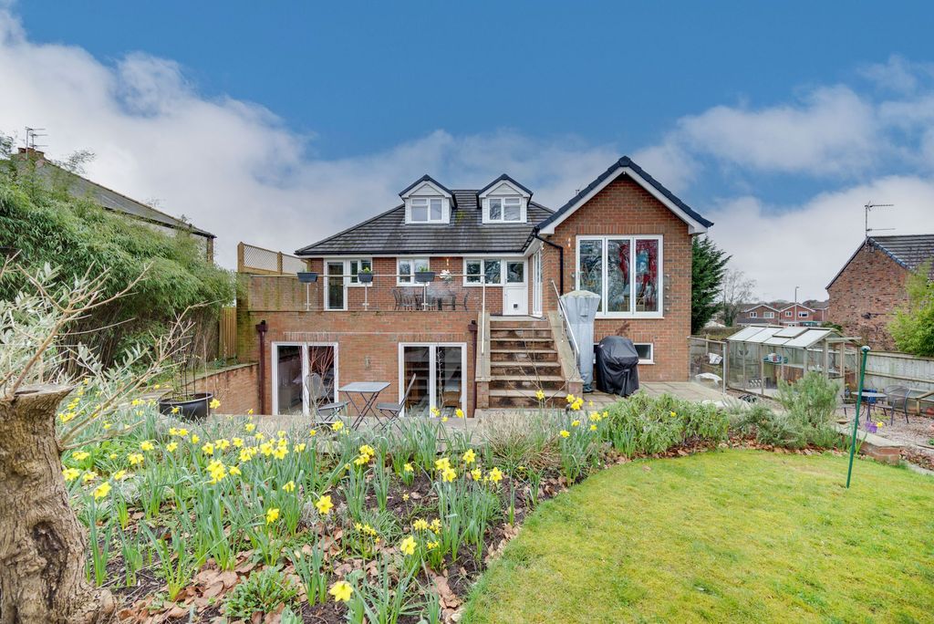 Property photo 2 of 69