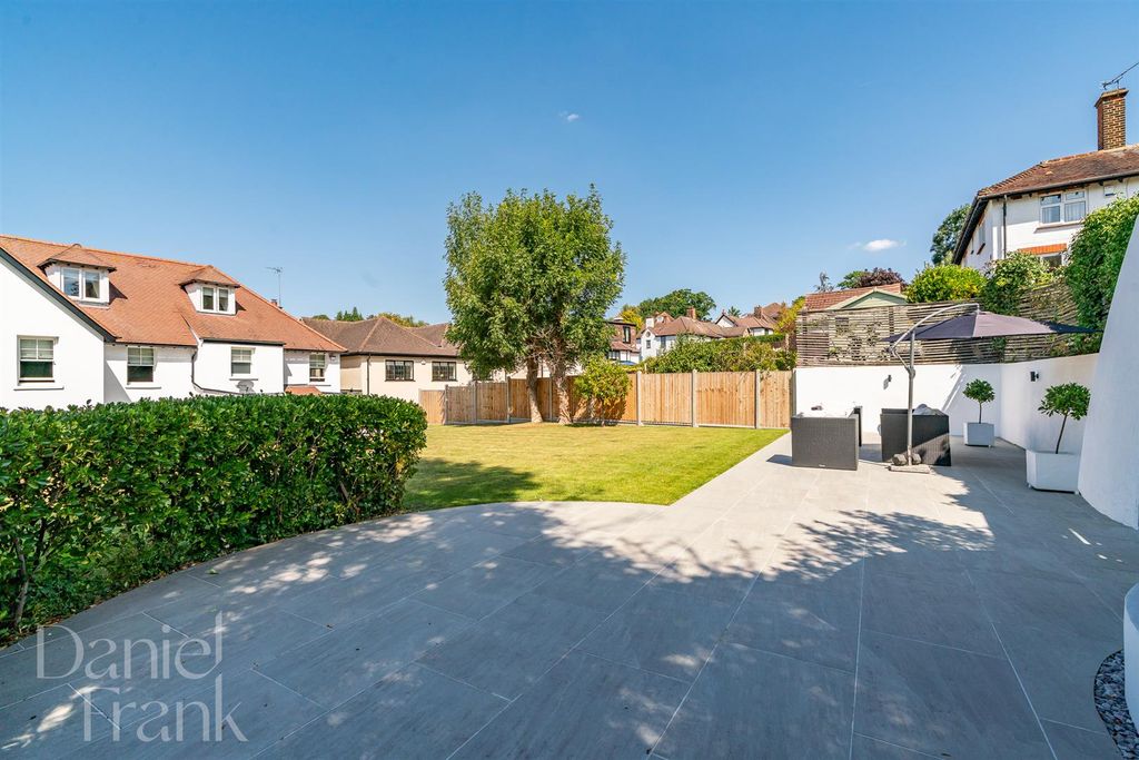 Additional image 52 of 5 bed detached house for saleThe Uplands, Loughton IG10