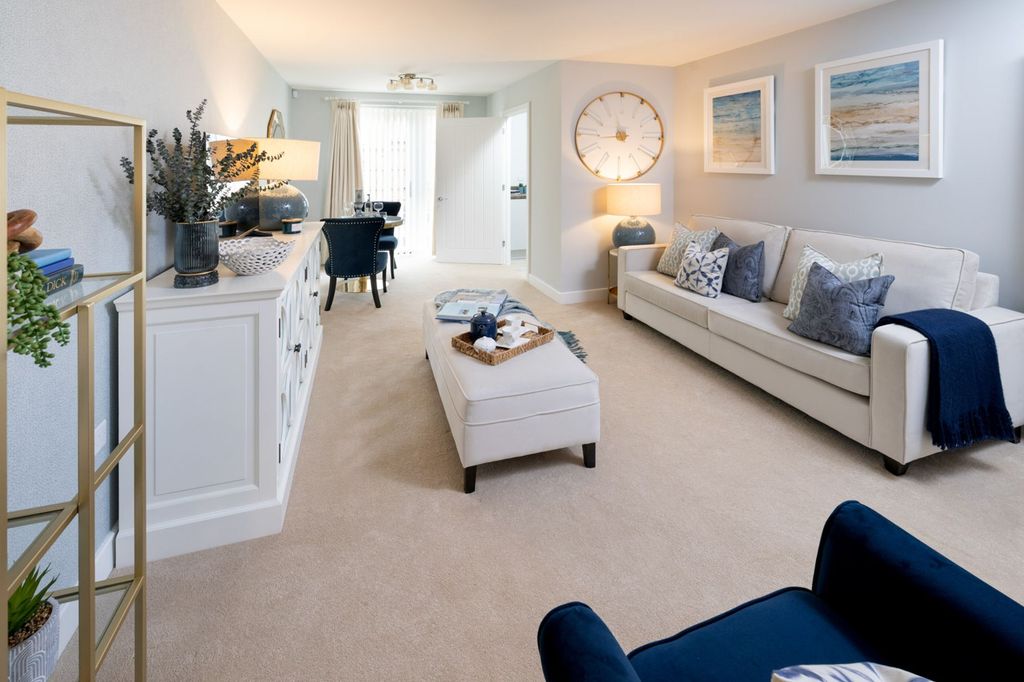 Property photo 2 of 11 Sitting Room