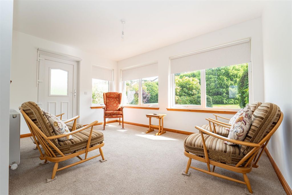 Property photo 3 of 17 Sun Room
