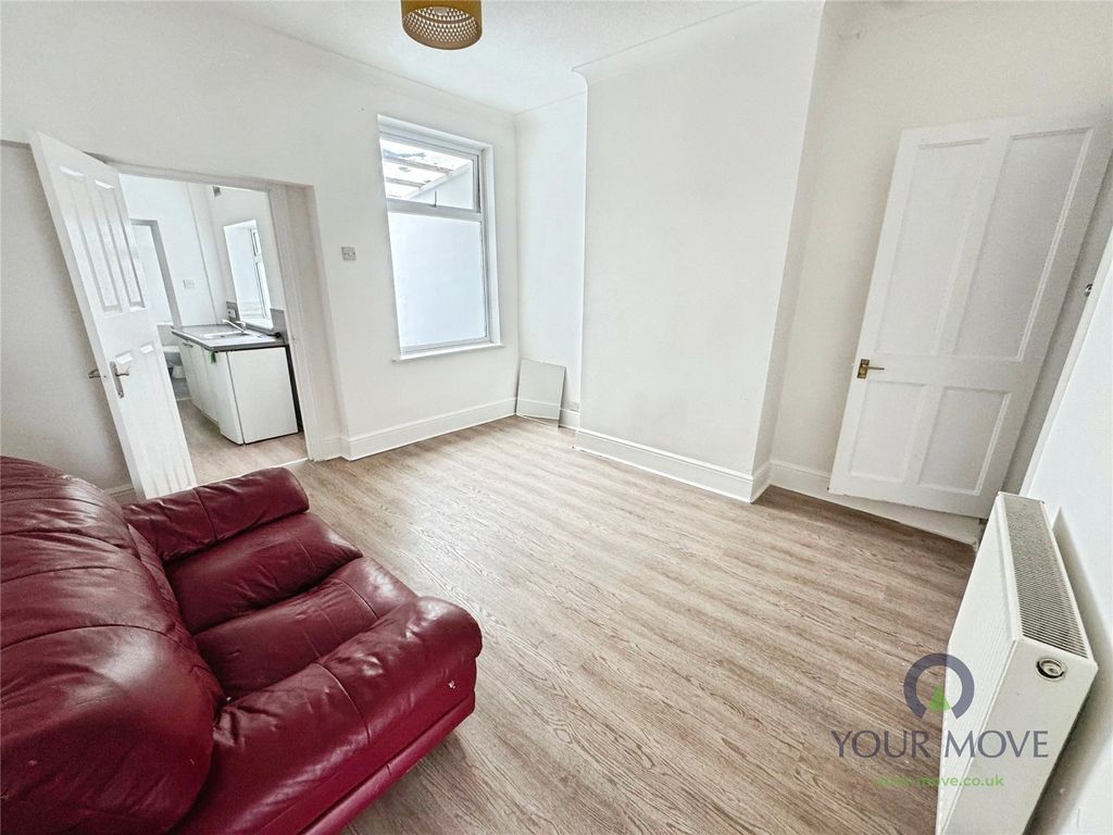 Property photo 3 of 10 Picture No. 15