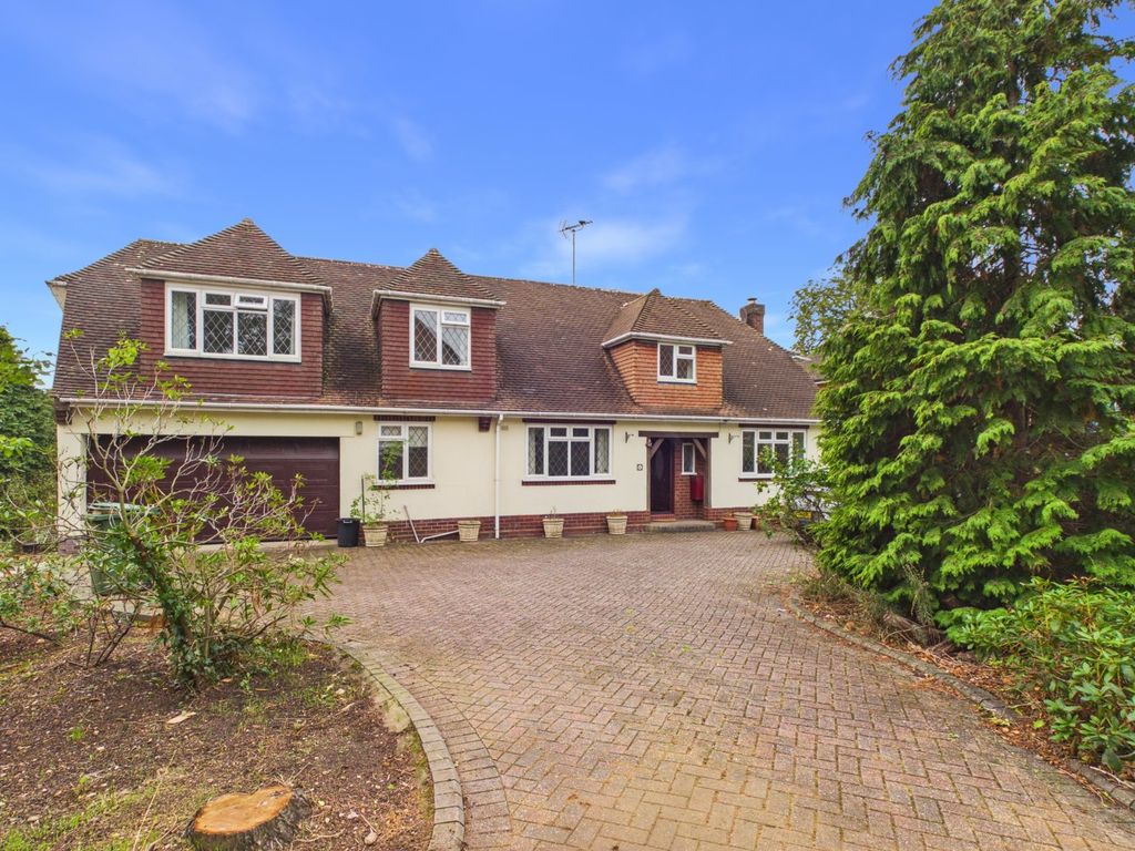 Property photo 1 of 29 Picture No. 02