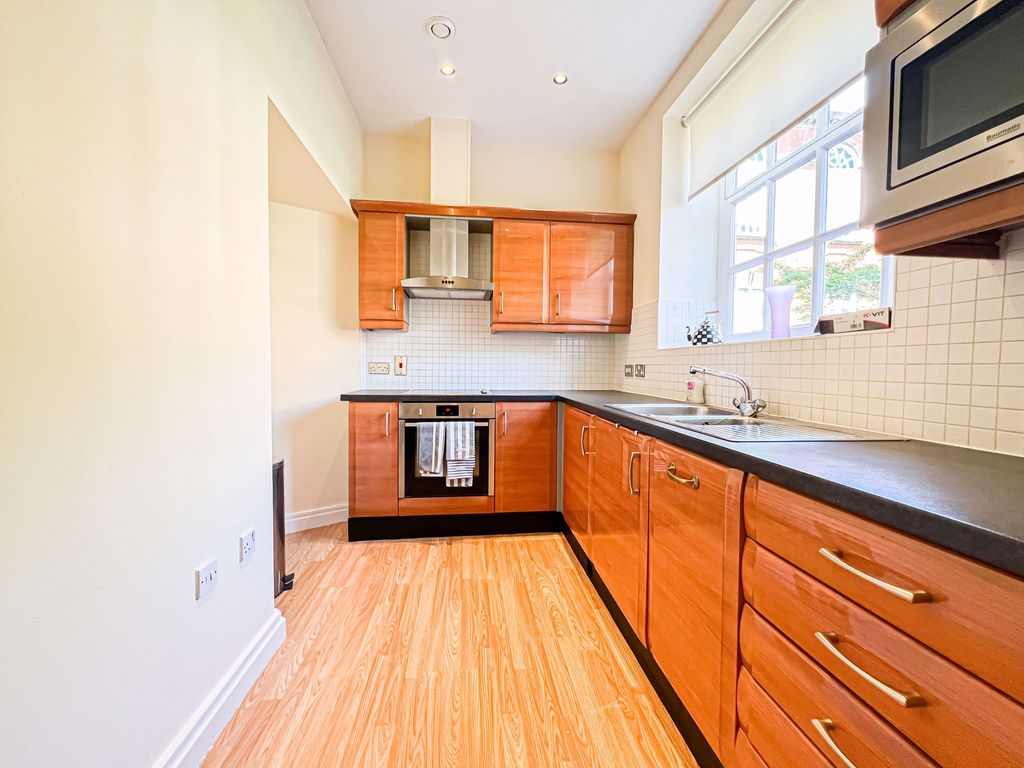 Property photo 2 of 11 Photo 9