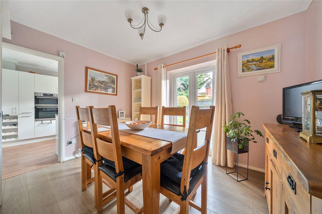 Property photo 3 of 18 Picture 3