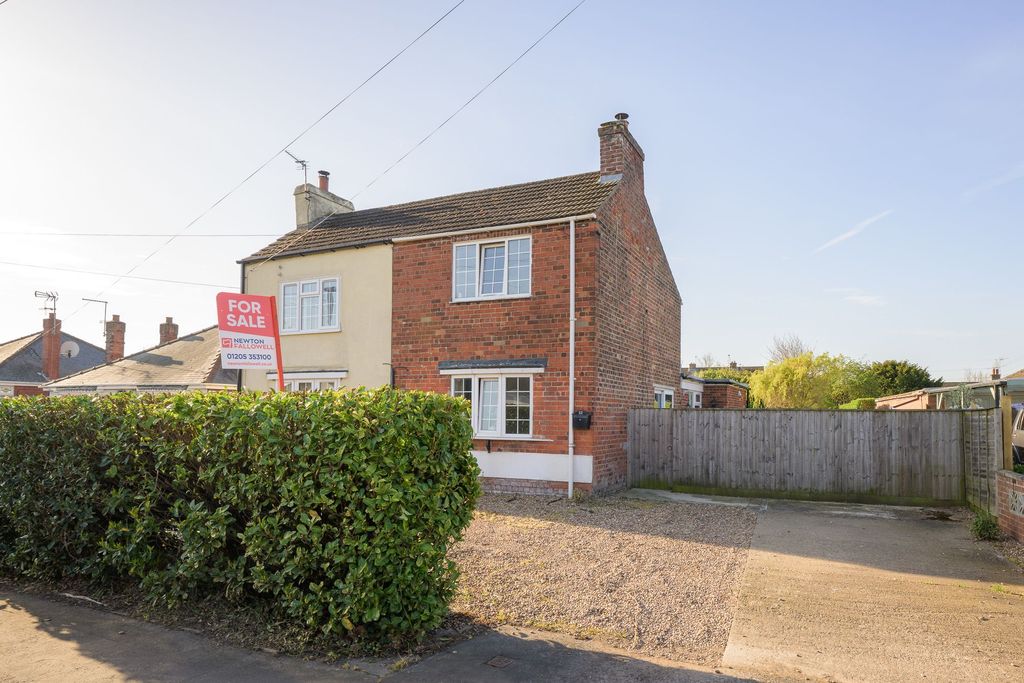 Property photo 1 of 21