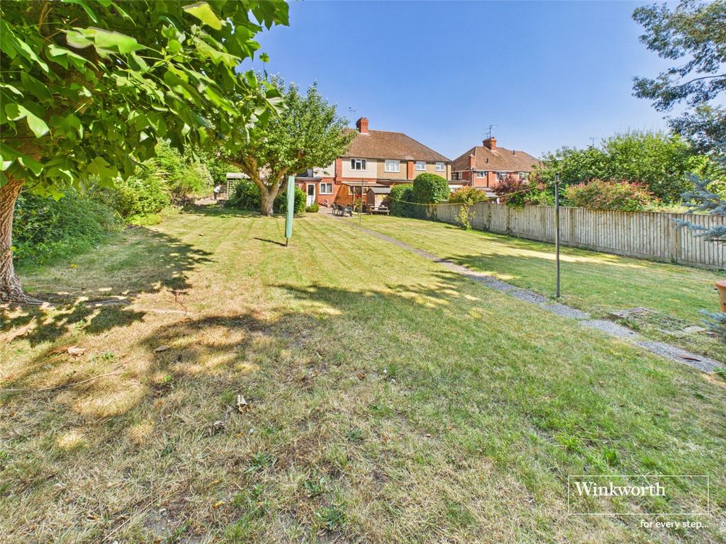 Property photo 2 of 27 Picture No. 04