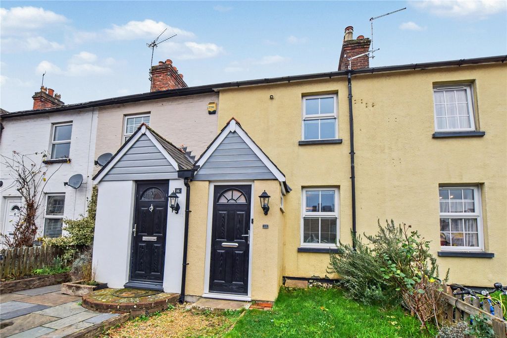 Property photo 1 of 8 External