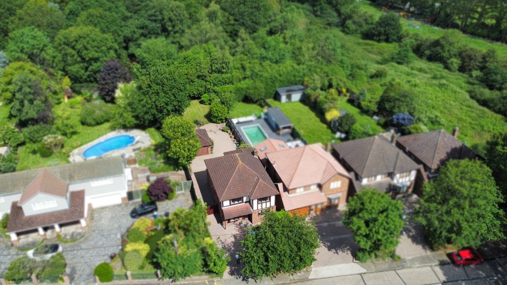 Property photo 1 of 26 3294734