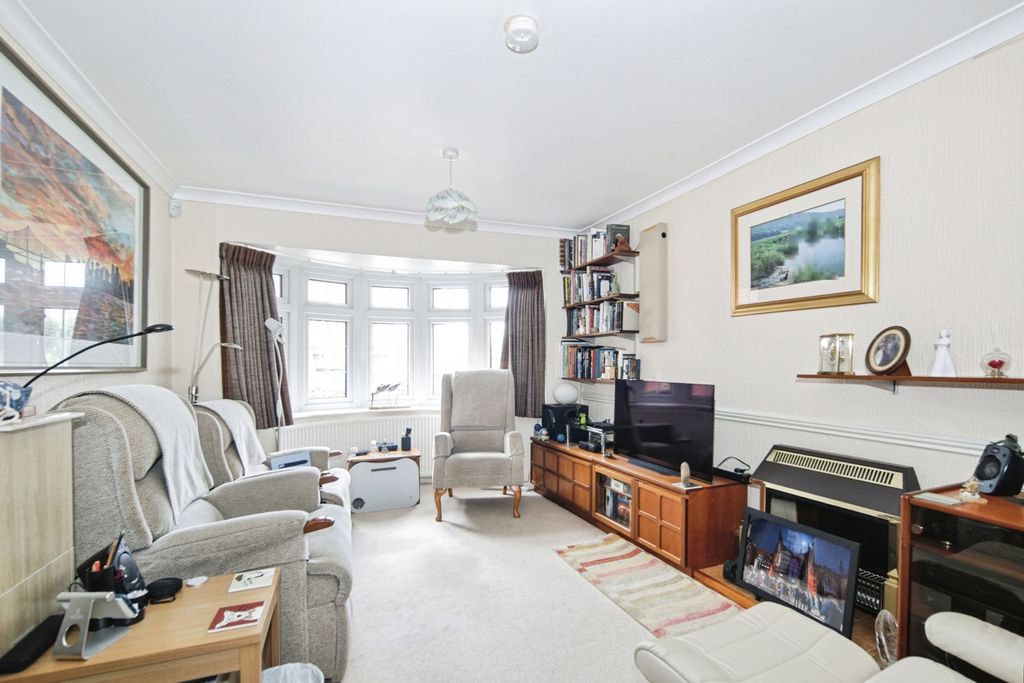 Property photo 2 of 19 Pbox-Img.Jpg