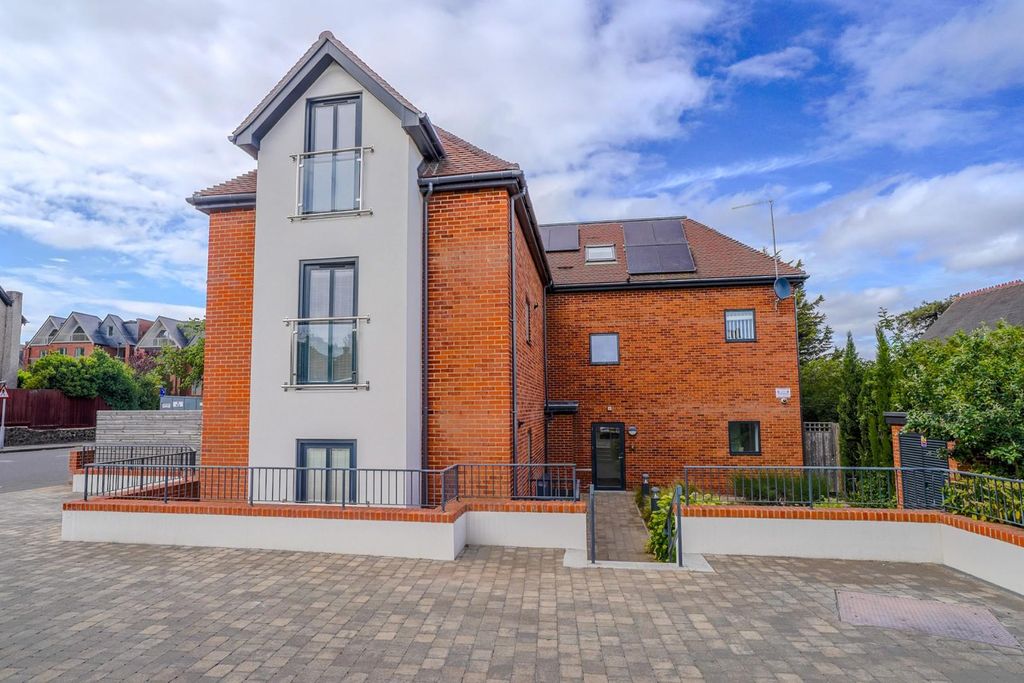 Property photo 1 of 18 Dsc01381-Hdr.Jpg
