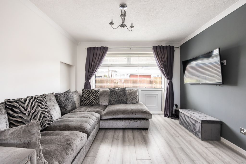 Property photo 2 of 21 Property Image 2