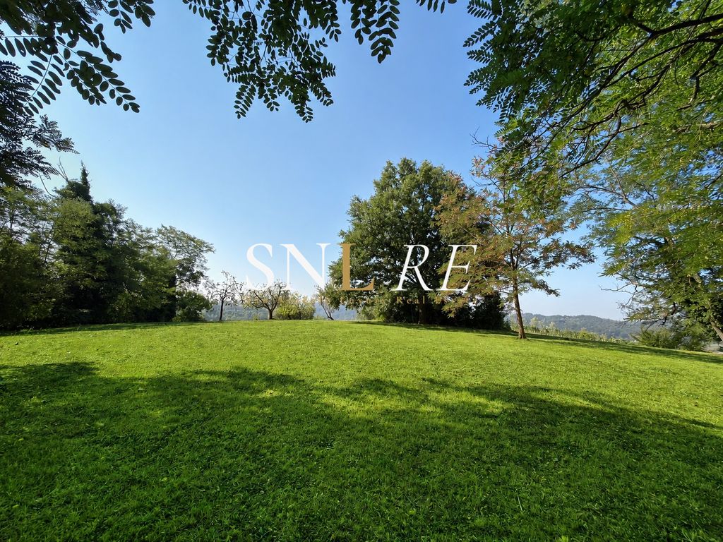 Property photo 3 of 33