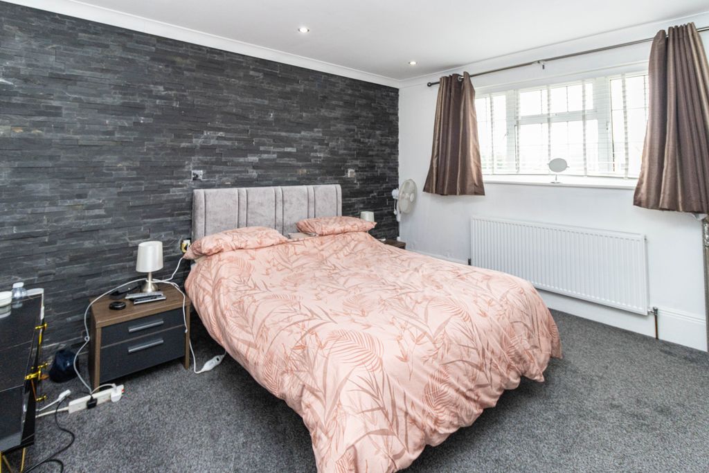 Additional image 15 of 7 bed detached house for saleNetherfield Road, Harpenden, Hertfordshire AL5