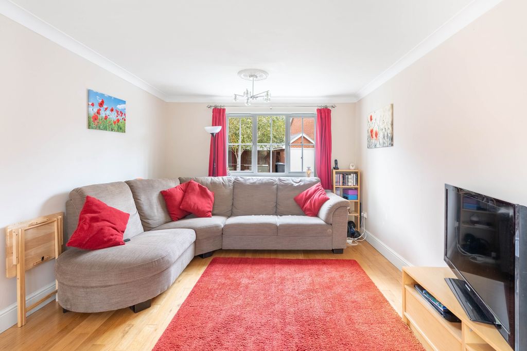 Property photo 3 of 16