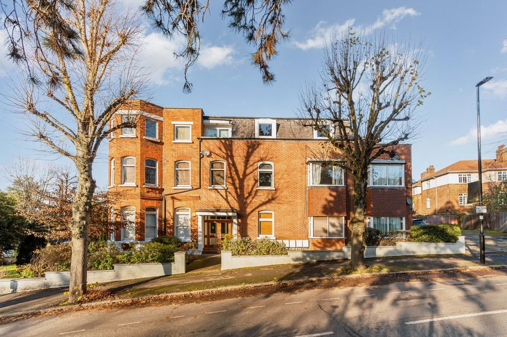 Property photo 1 of 11 Flat 4, 27 Montpellier Road-1.Jpg