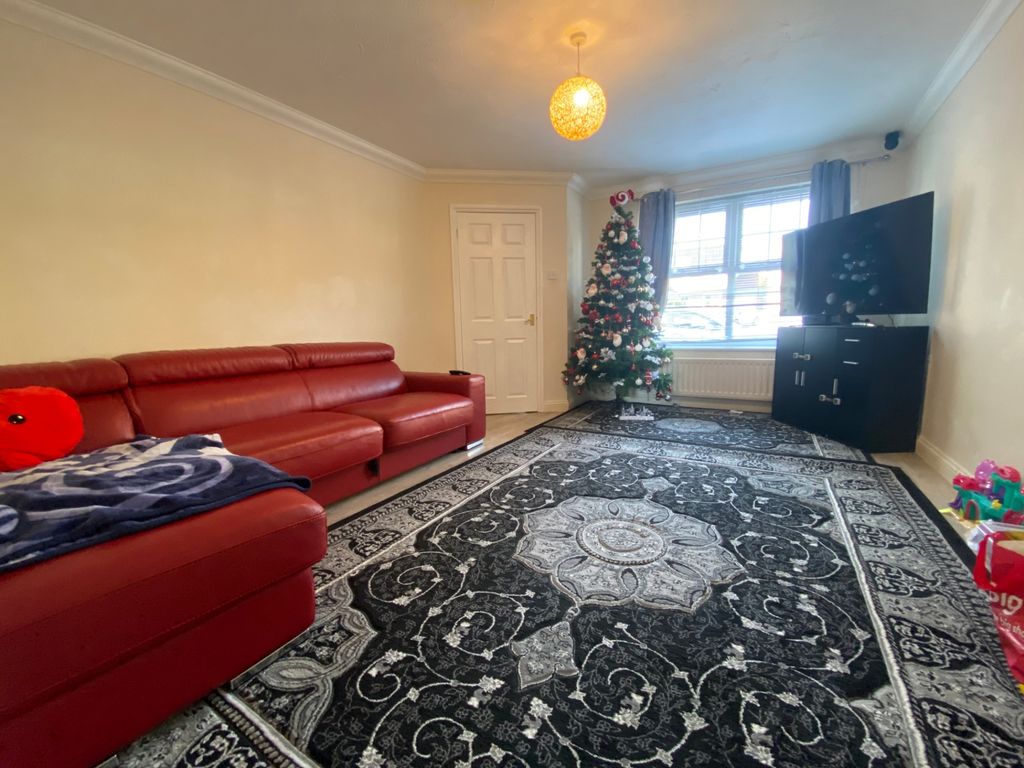 Property photo 3 of 12 Photo 3